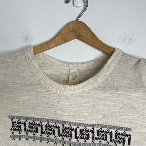 We The Free Embroidered Wildlife Round Neck Short Sleeve Linen Shirt Size S NWT - Picture 3 of 14